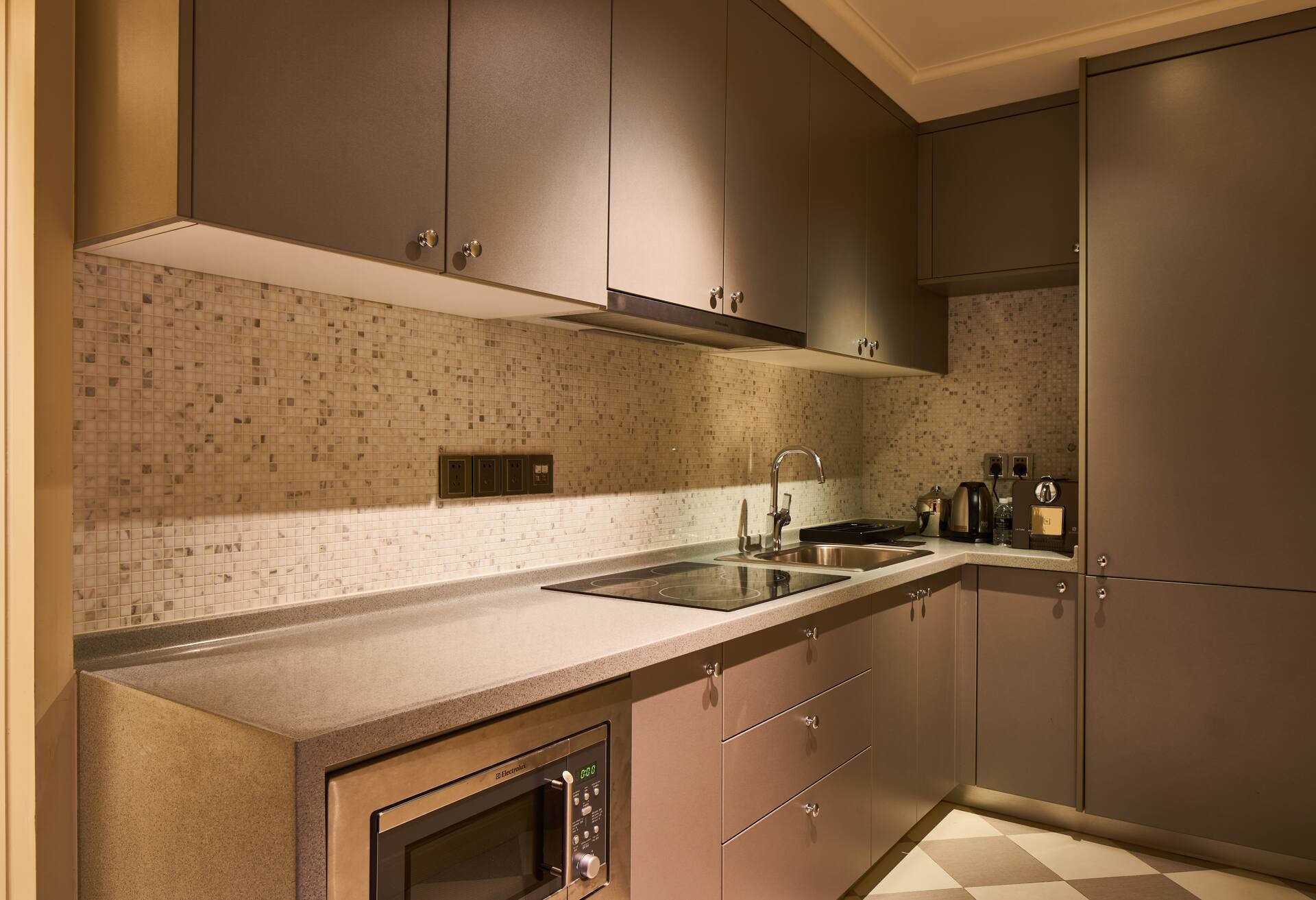 Noble Suite
