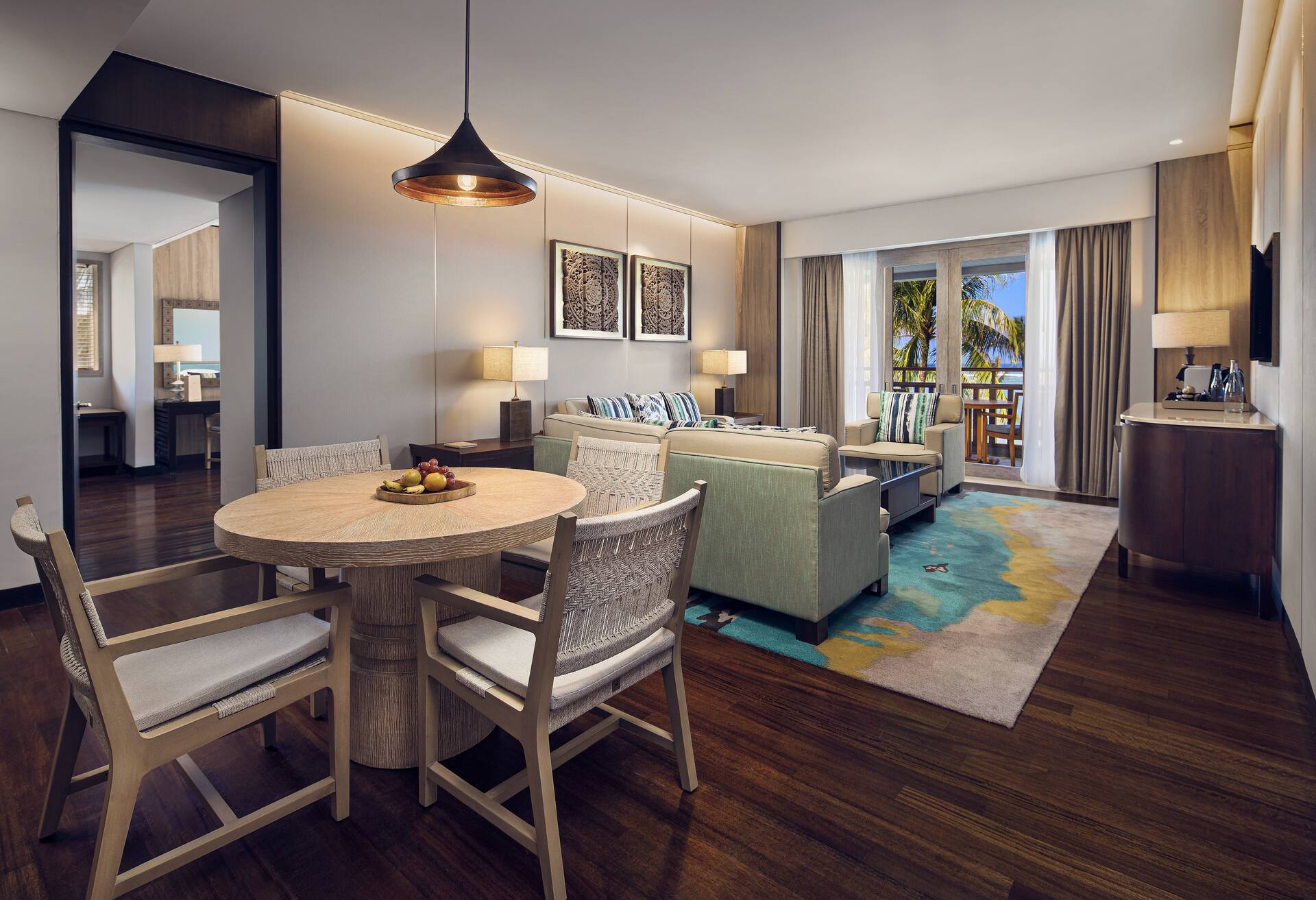 King Ocean Front Suite photo 3
