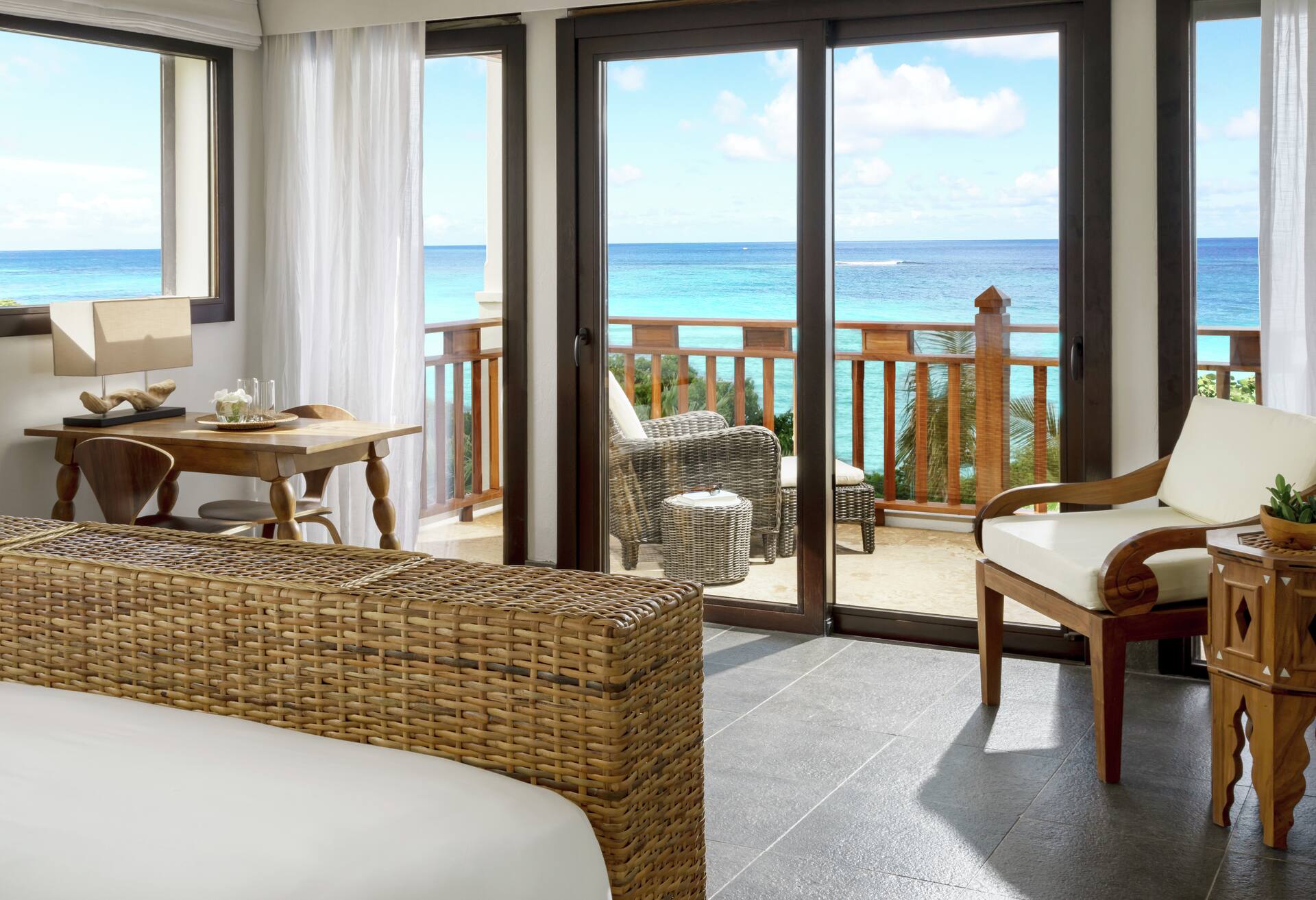 Ocean View King Room Private Balcony photo 2