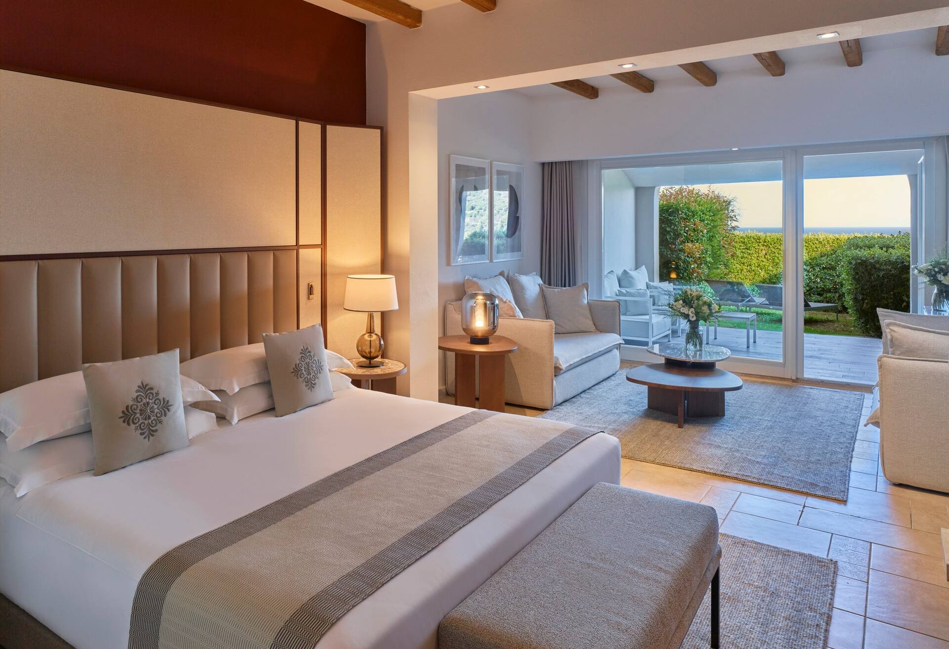 King Junior Suite with Private Garden