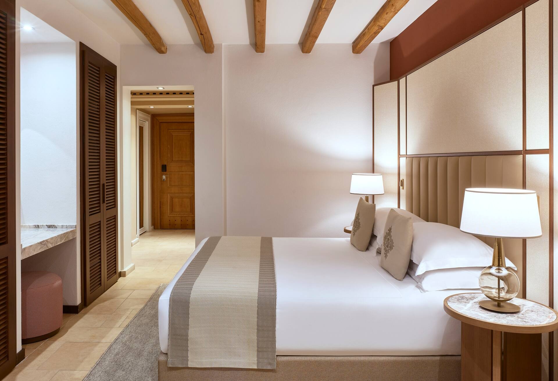 King Junior Suite with Private Garden