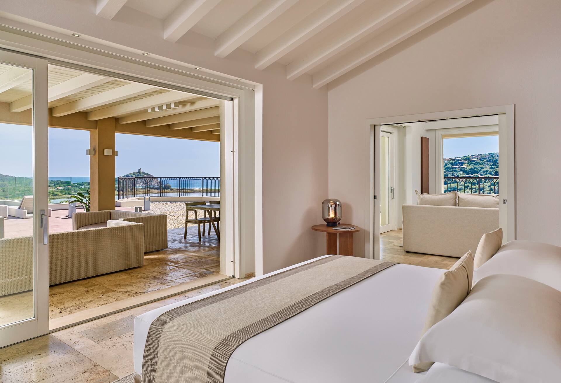 King Presidential Suite Sea View Shardana