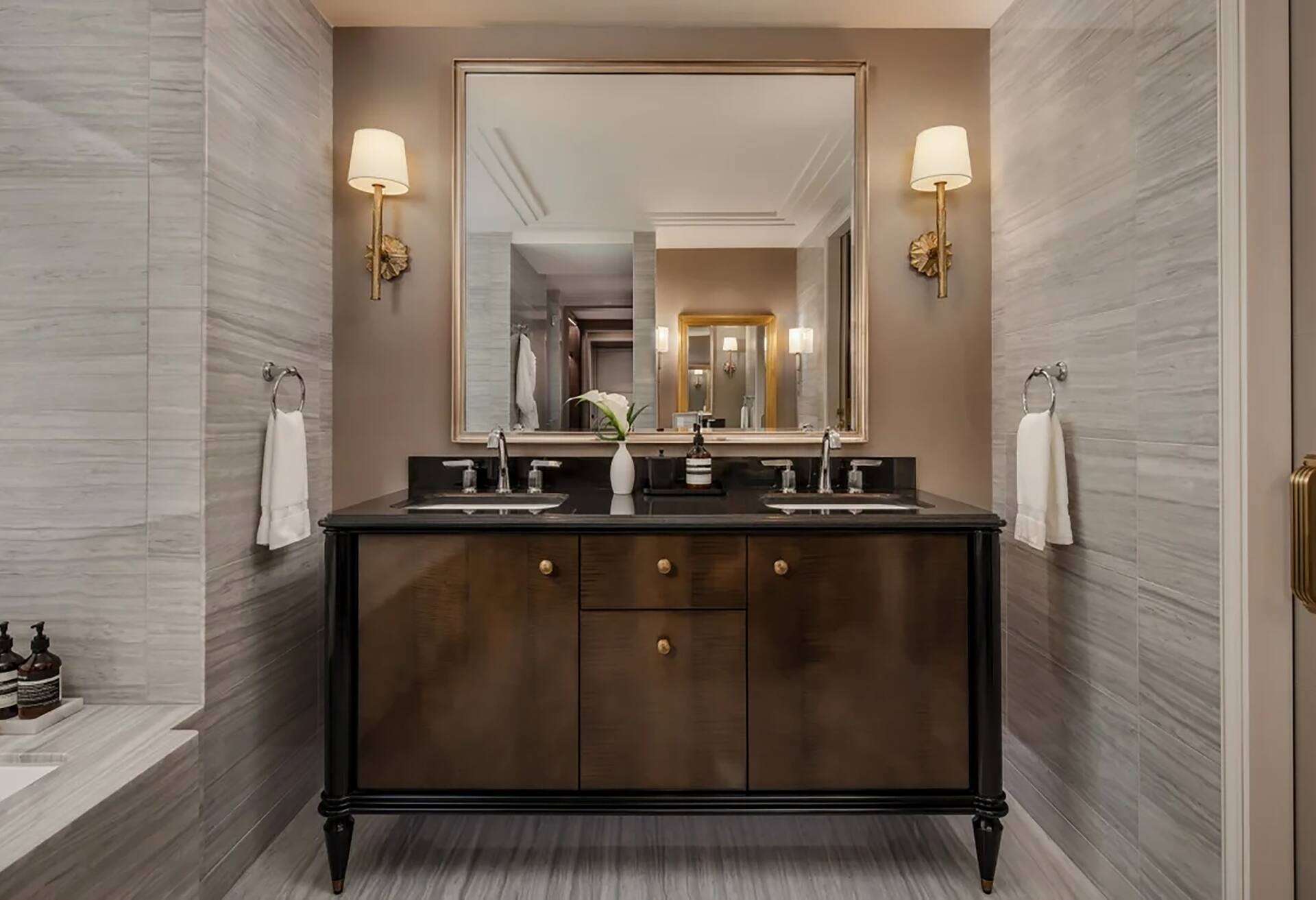Two Bedroom Suite 1 King Connect to 2 Doubles