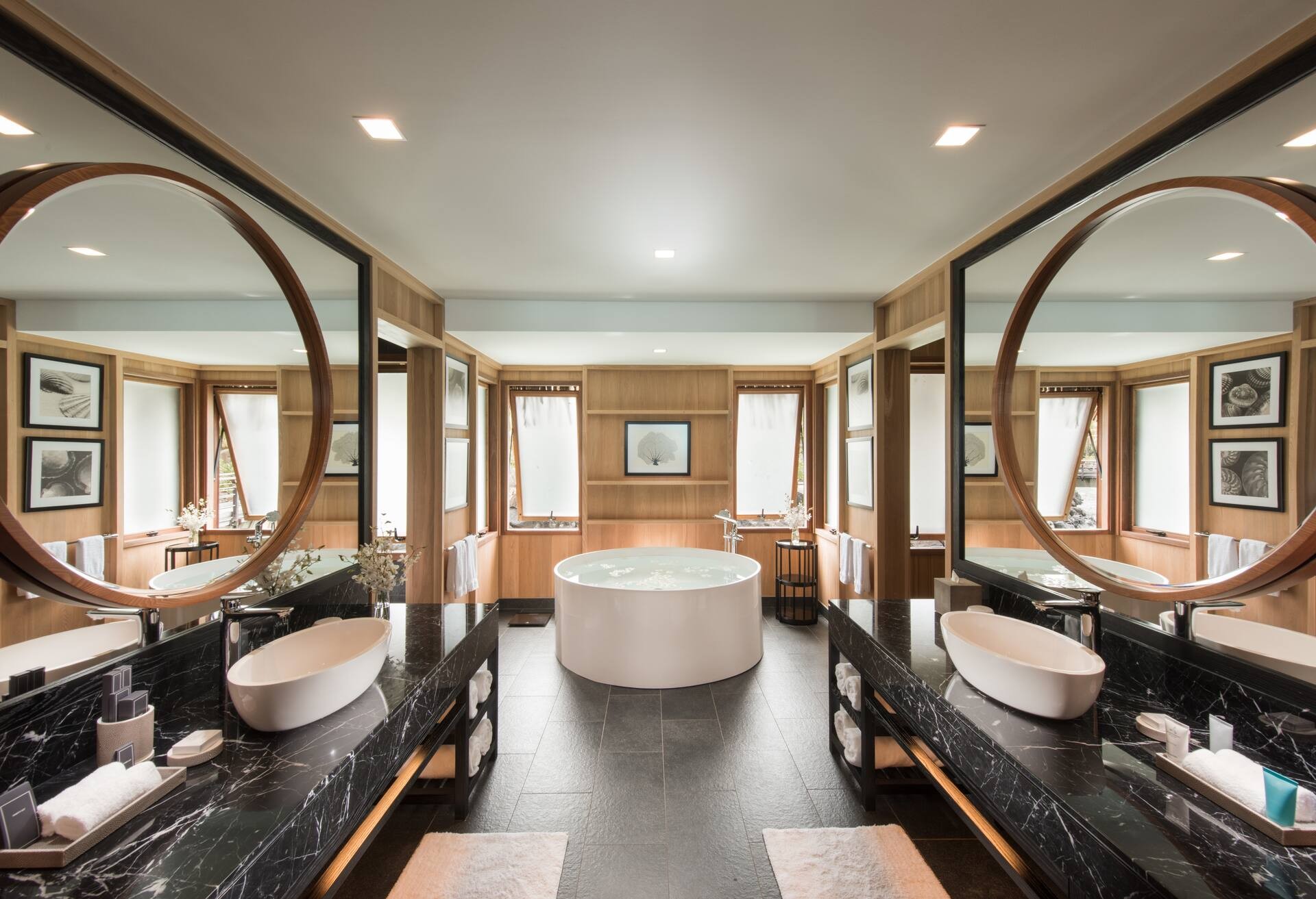 King Otemanu View Pool Overwater Villa photo 2