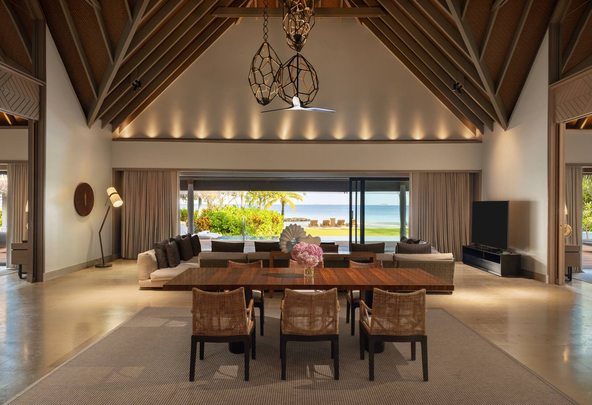 Ithaafushi Private Island