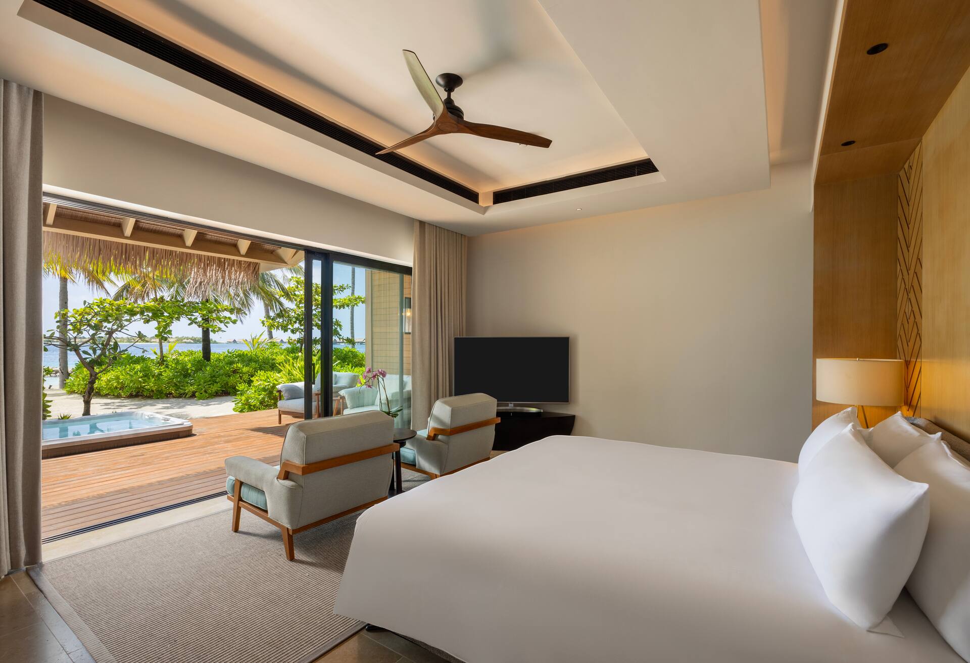 Ithaafushi Private Island