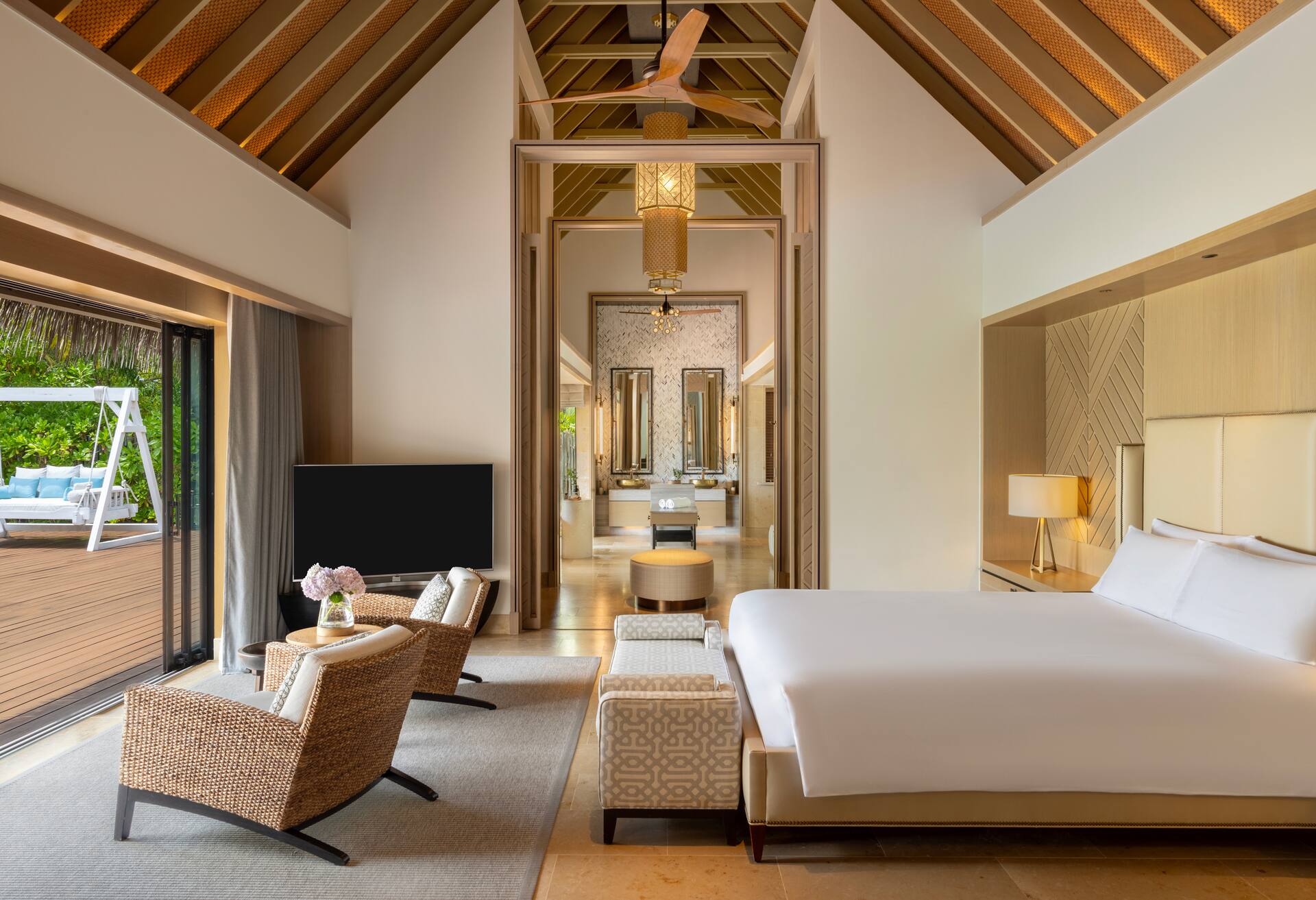 Ithaafushi Private Island