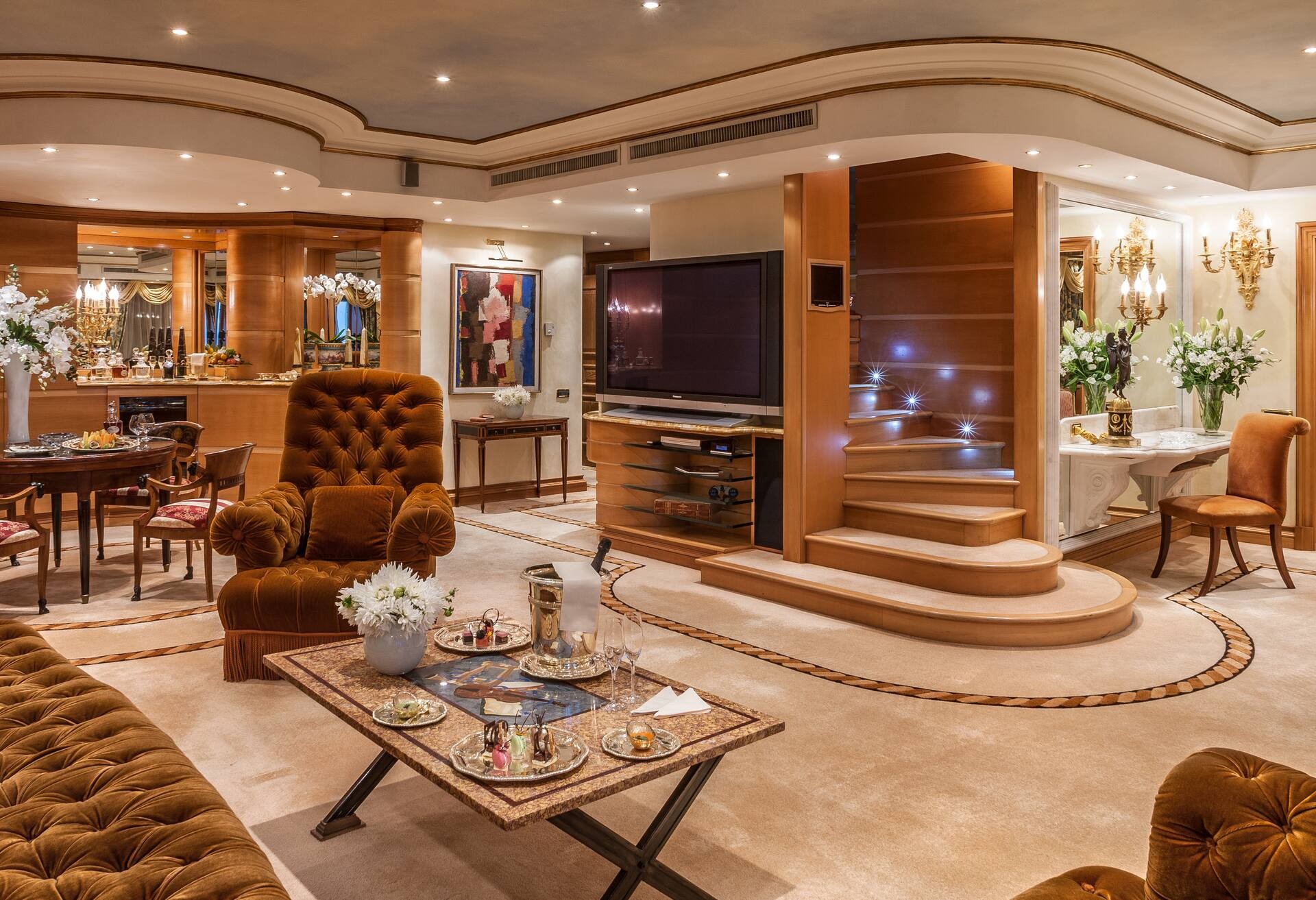 Penthouse Suite thumbnail 5