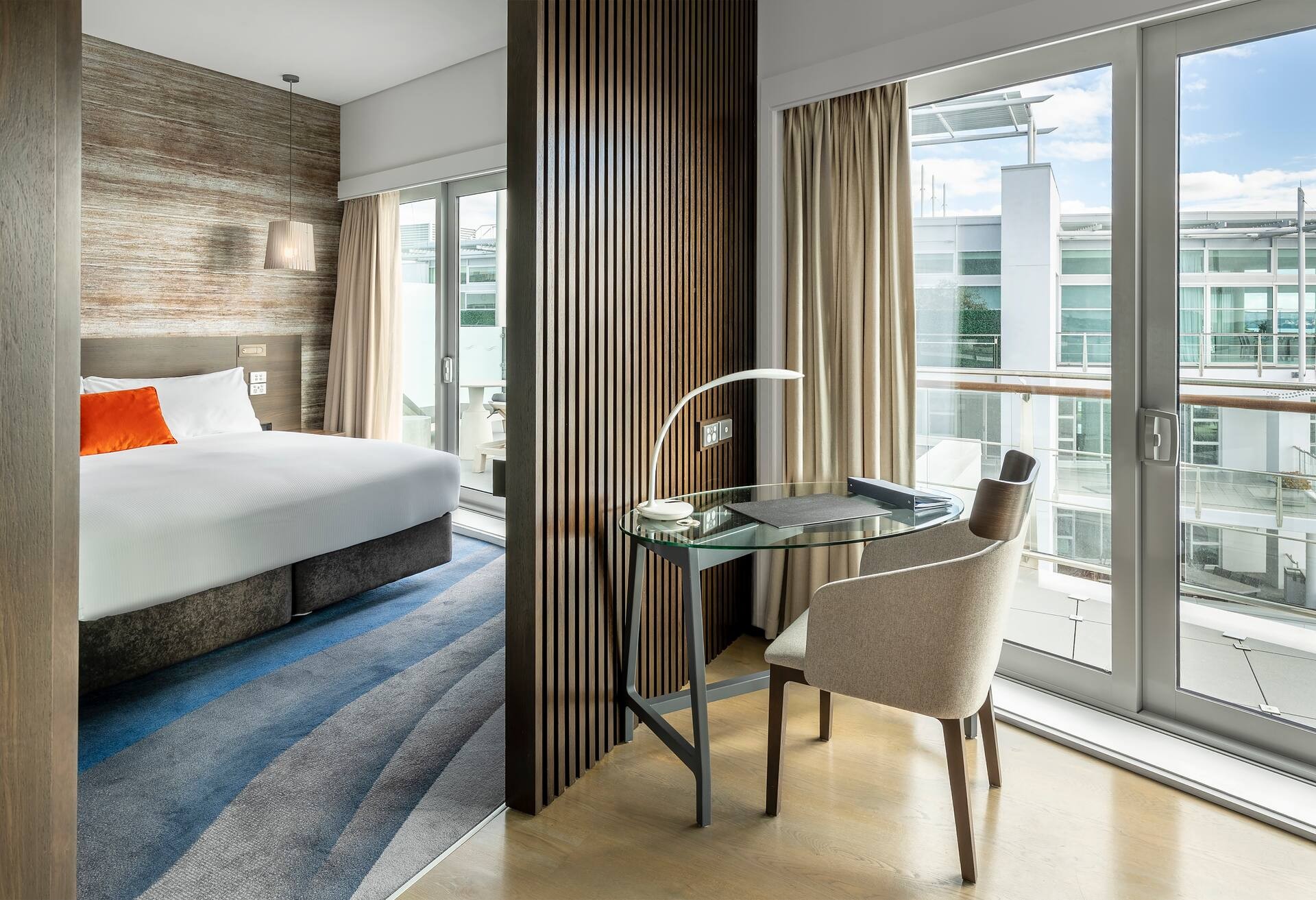 King Port Suite