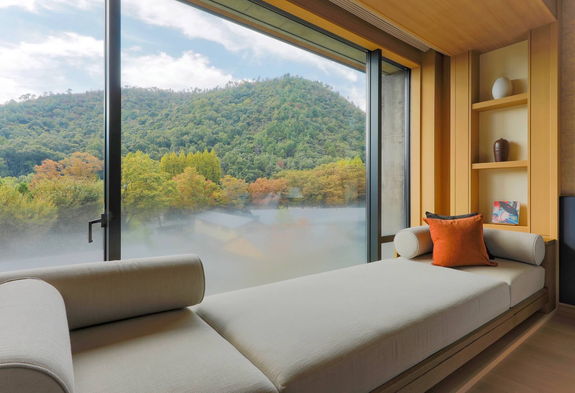 Premier Deluxe Room Twin