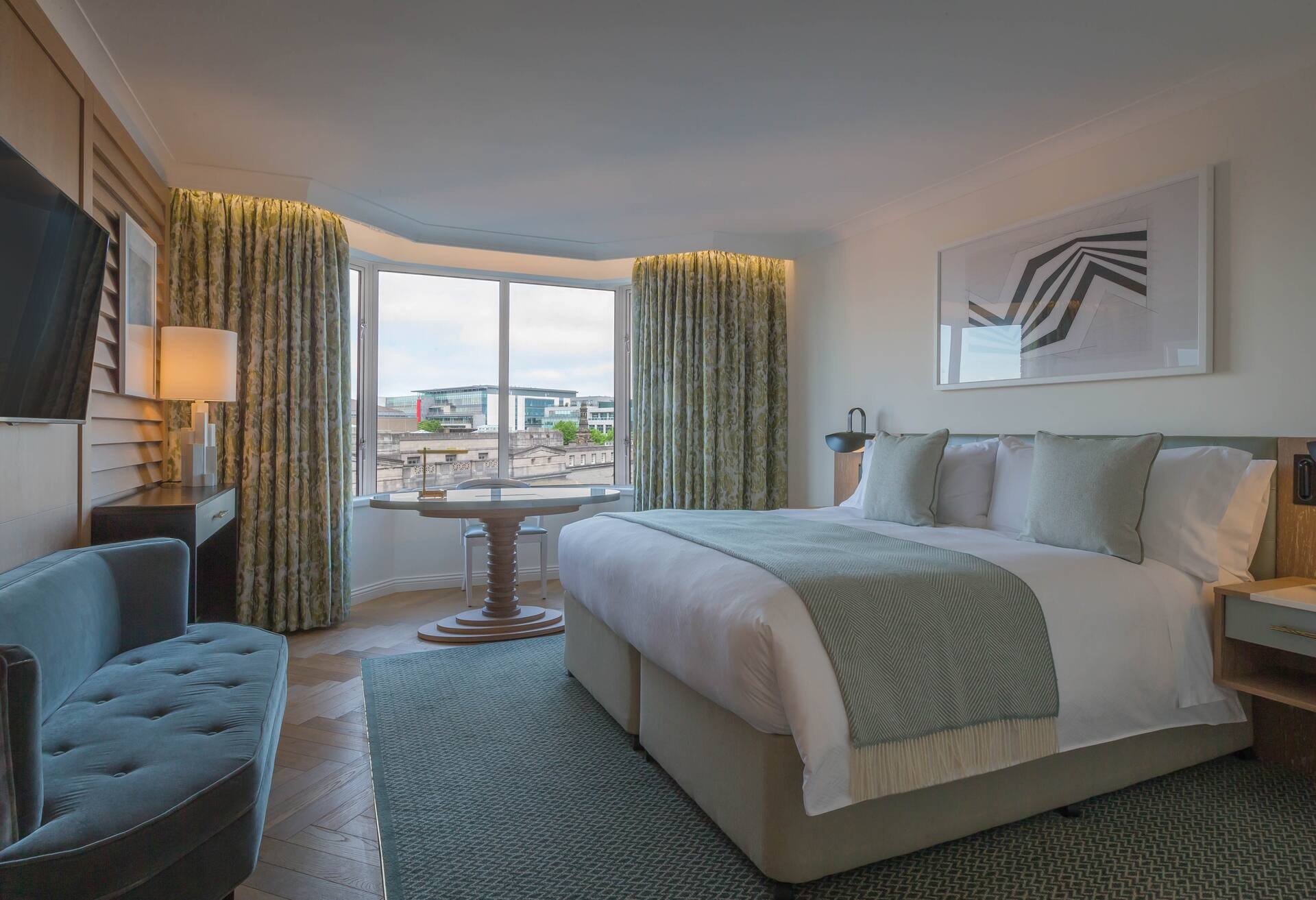 1 King Premier Room