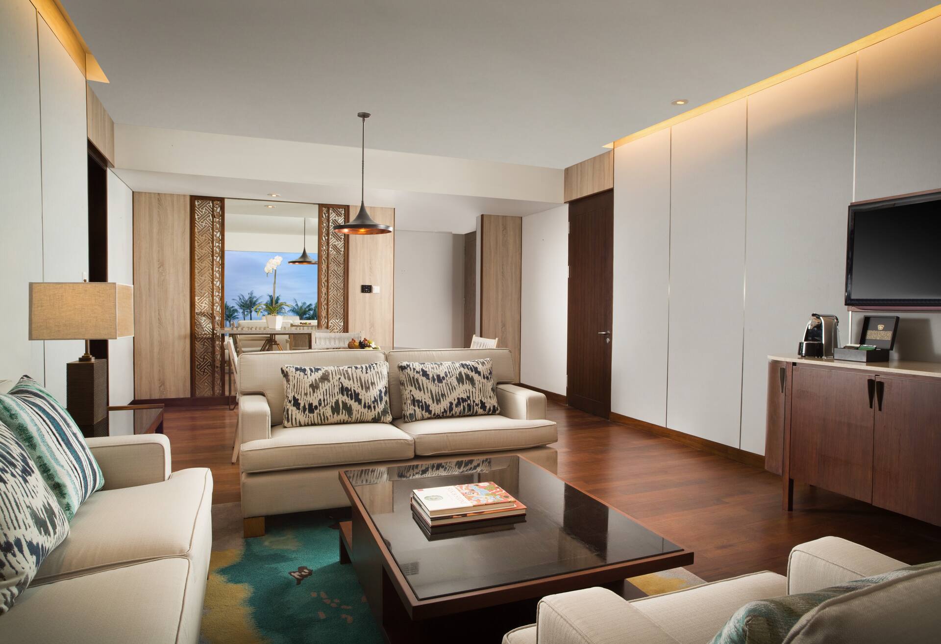 King Ocean Front Suite, photo 6