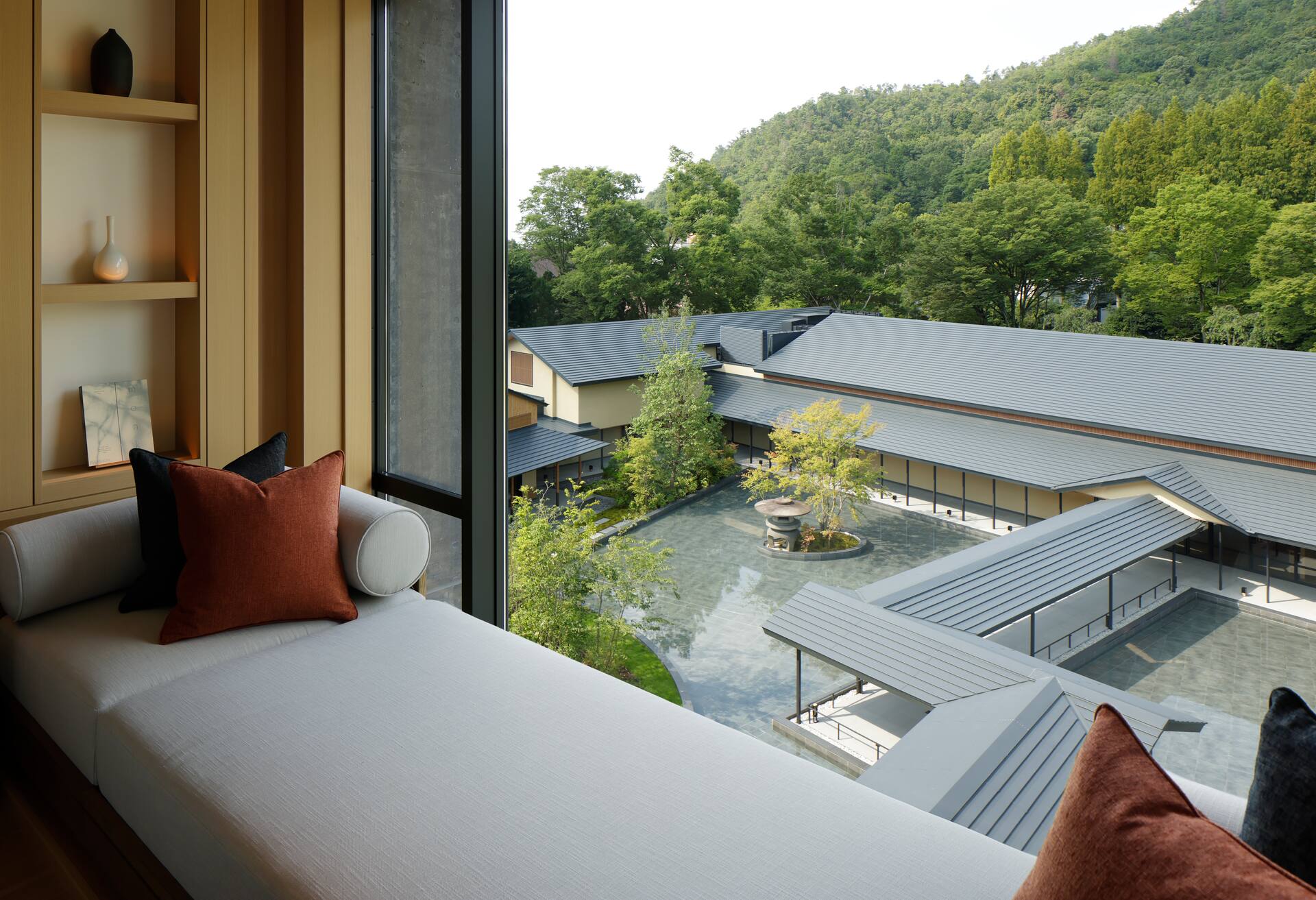 Premier Deluxe Room King