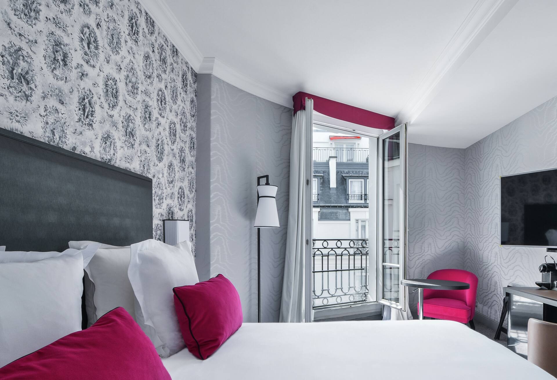 Premium King Room