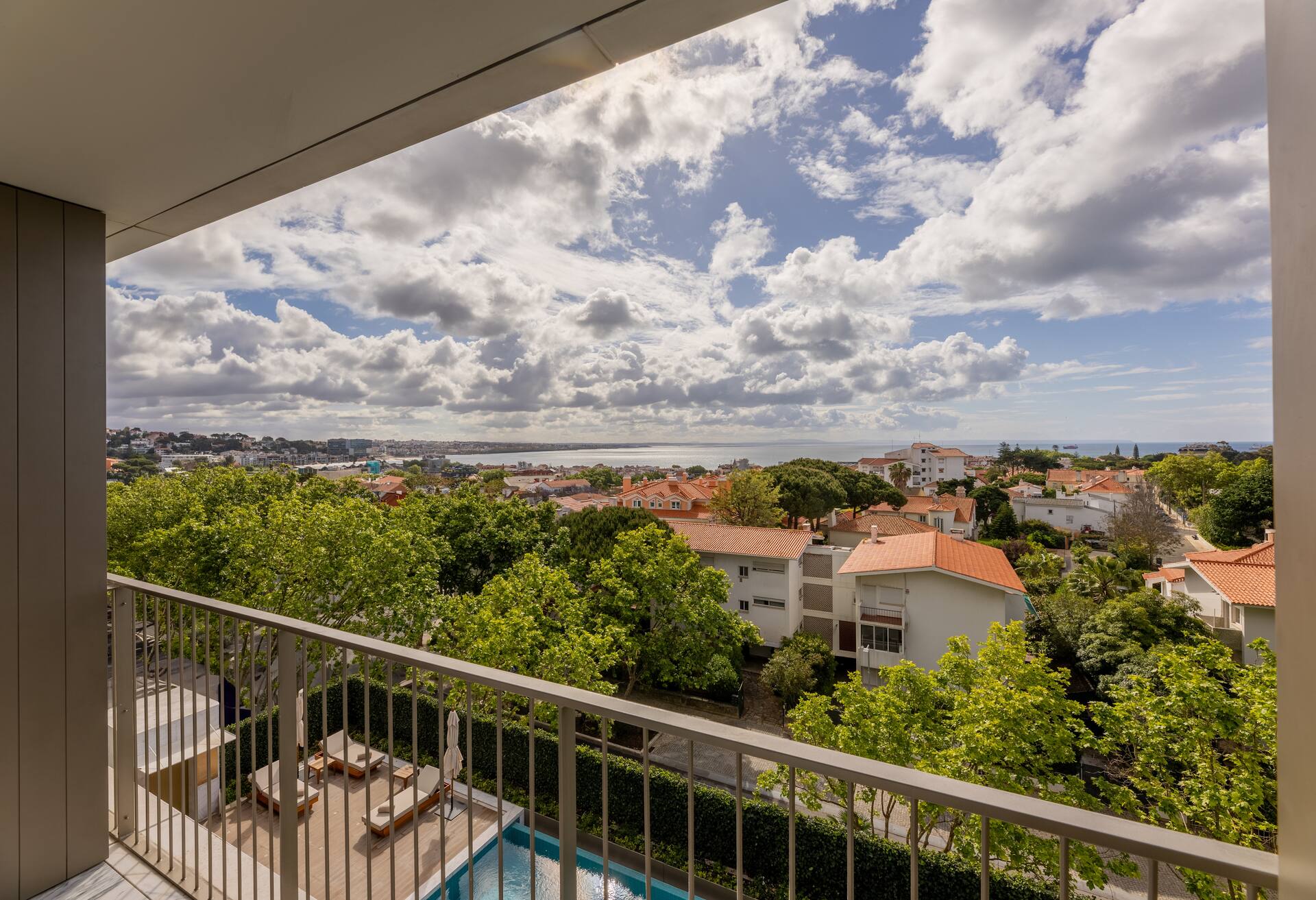 King Cascais Room Premium Ocean View Balcony thumbnail 5
