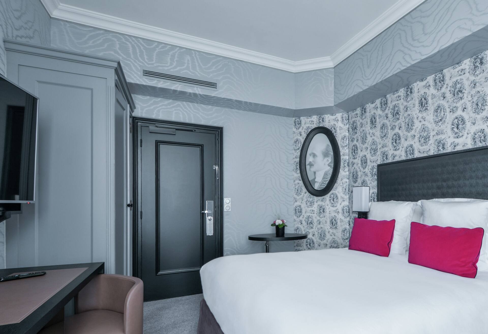 Premium Queen Room