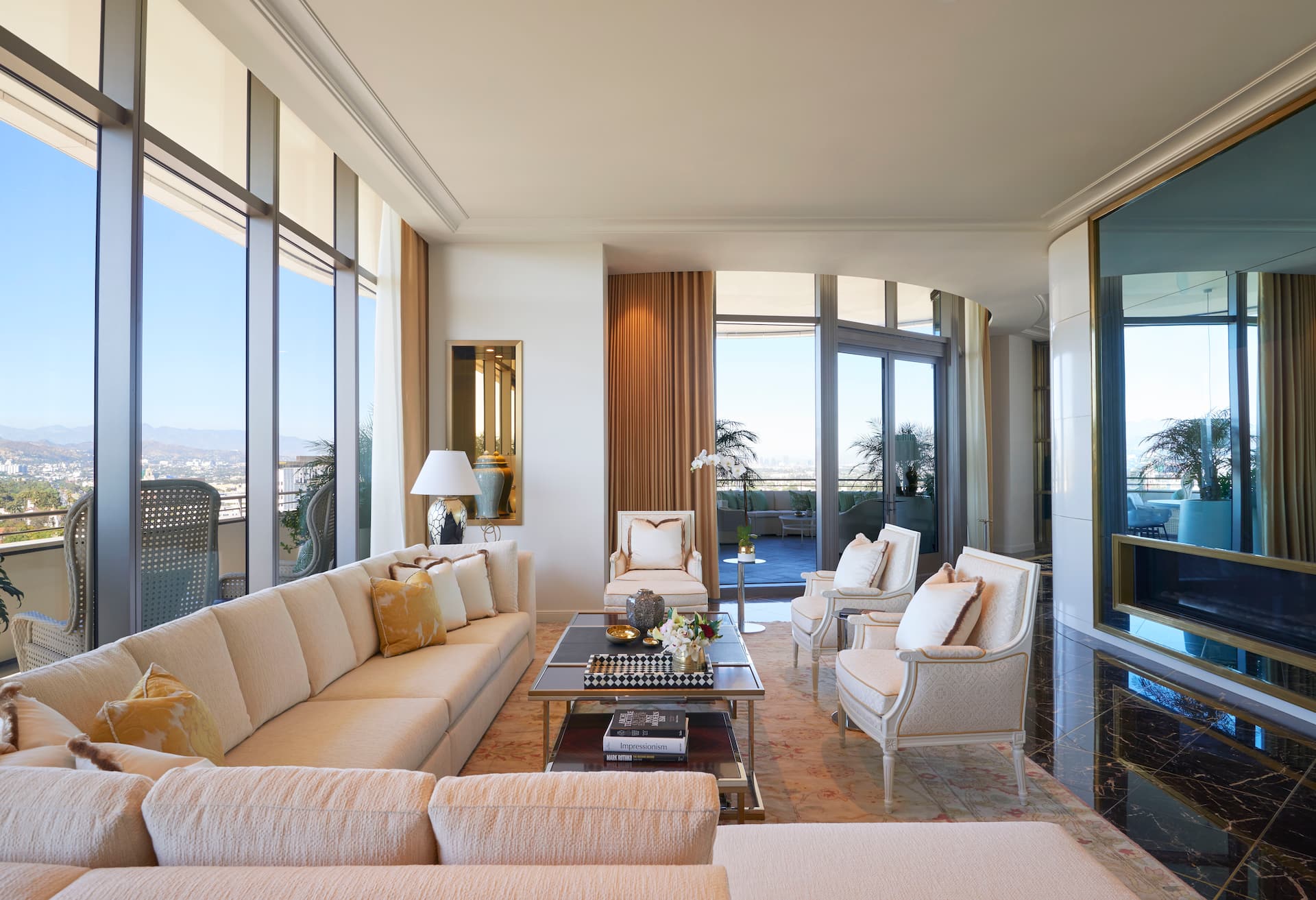 Presidential Penthouse Suite thumbnail 6