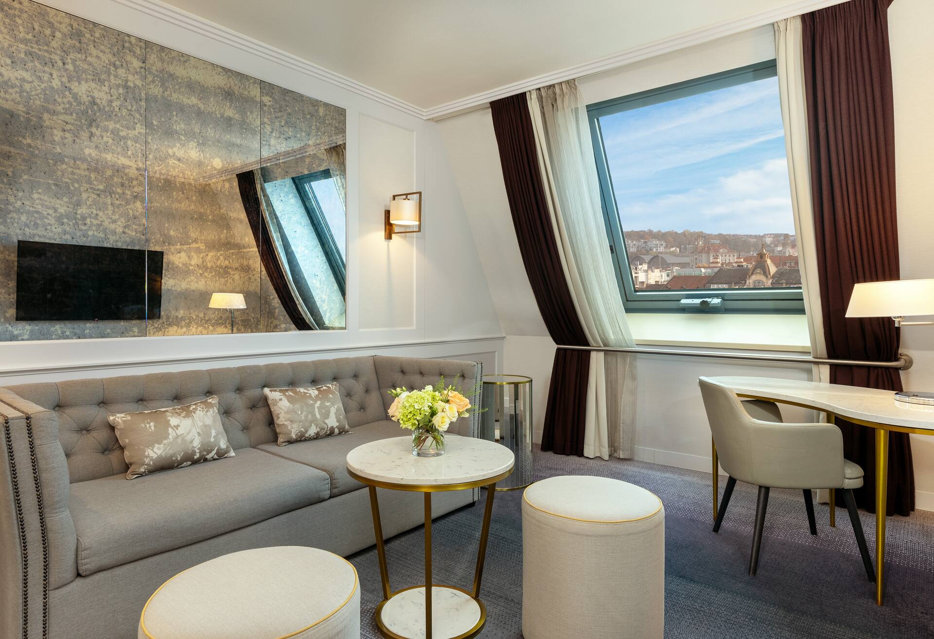 King Executive Suite