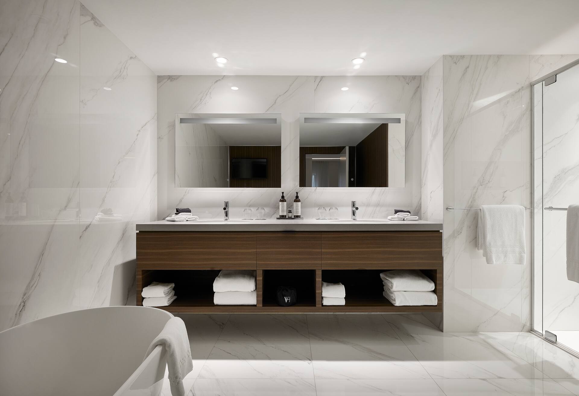1 King Vogue Presidential Suite