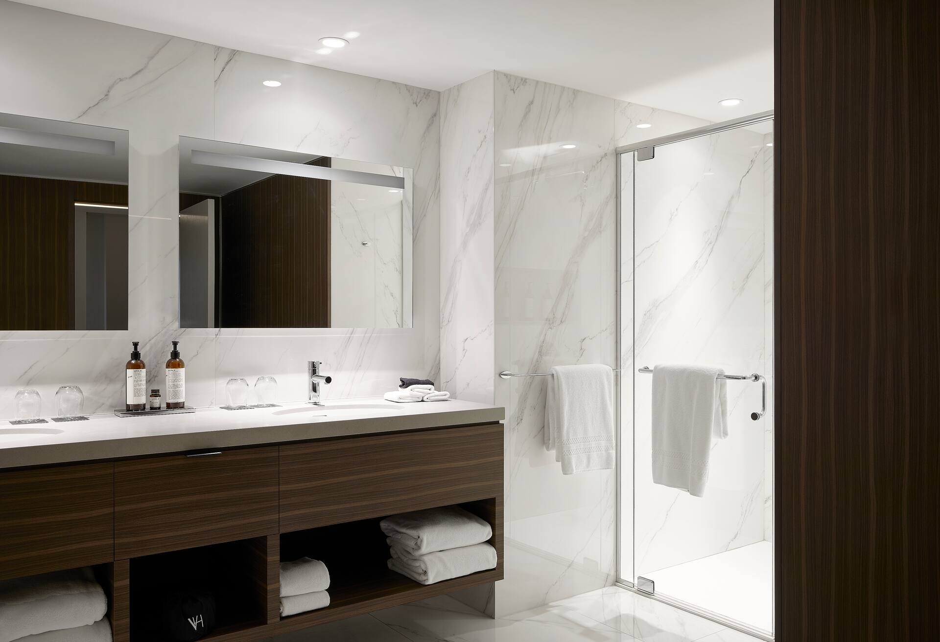 1 King Vogue Presidential Suite