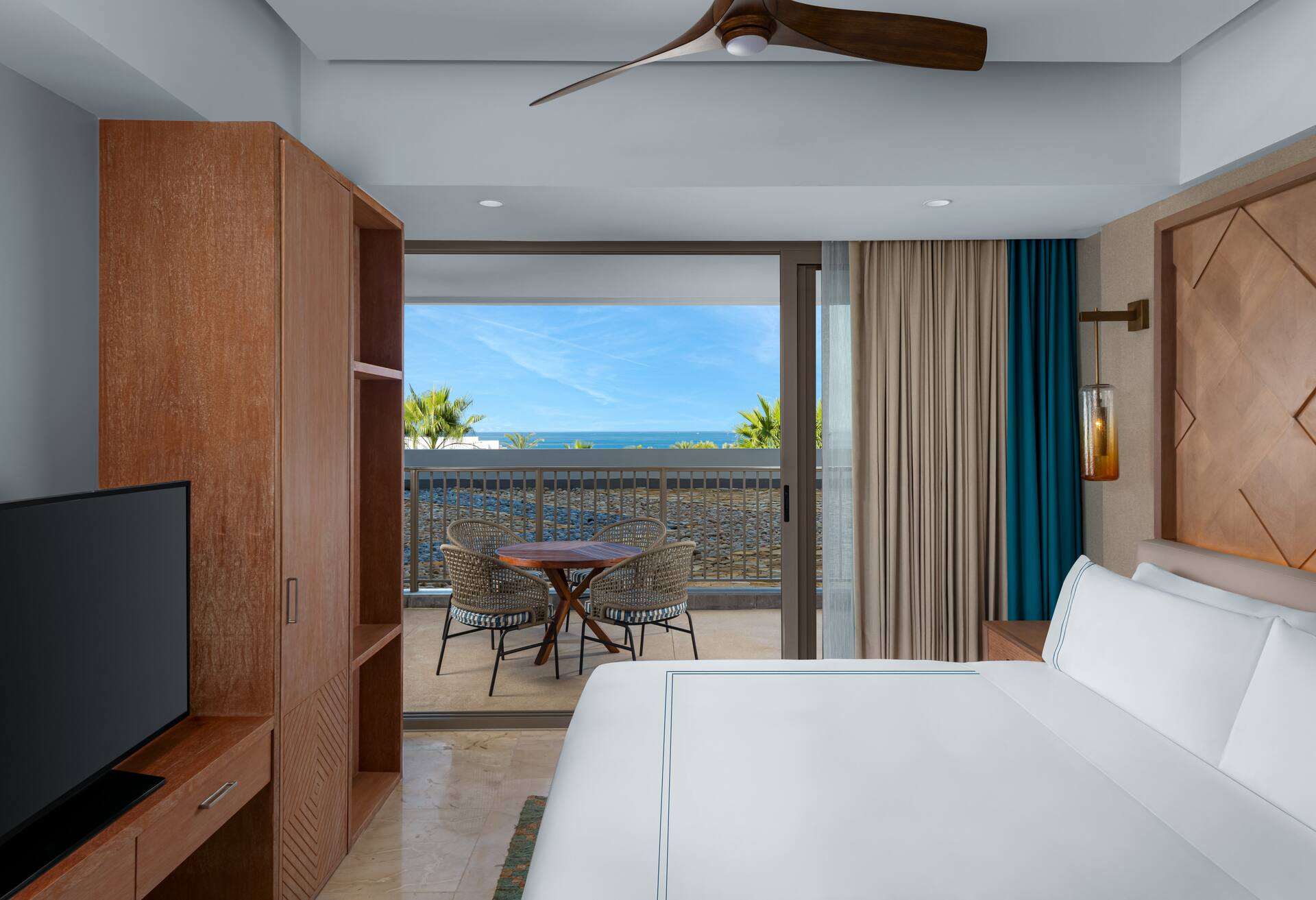 Partial Ocean 2 Bedroom Residence W/ Kitchen