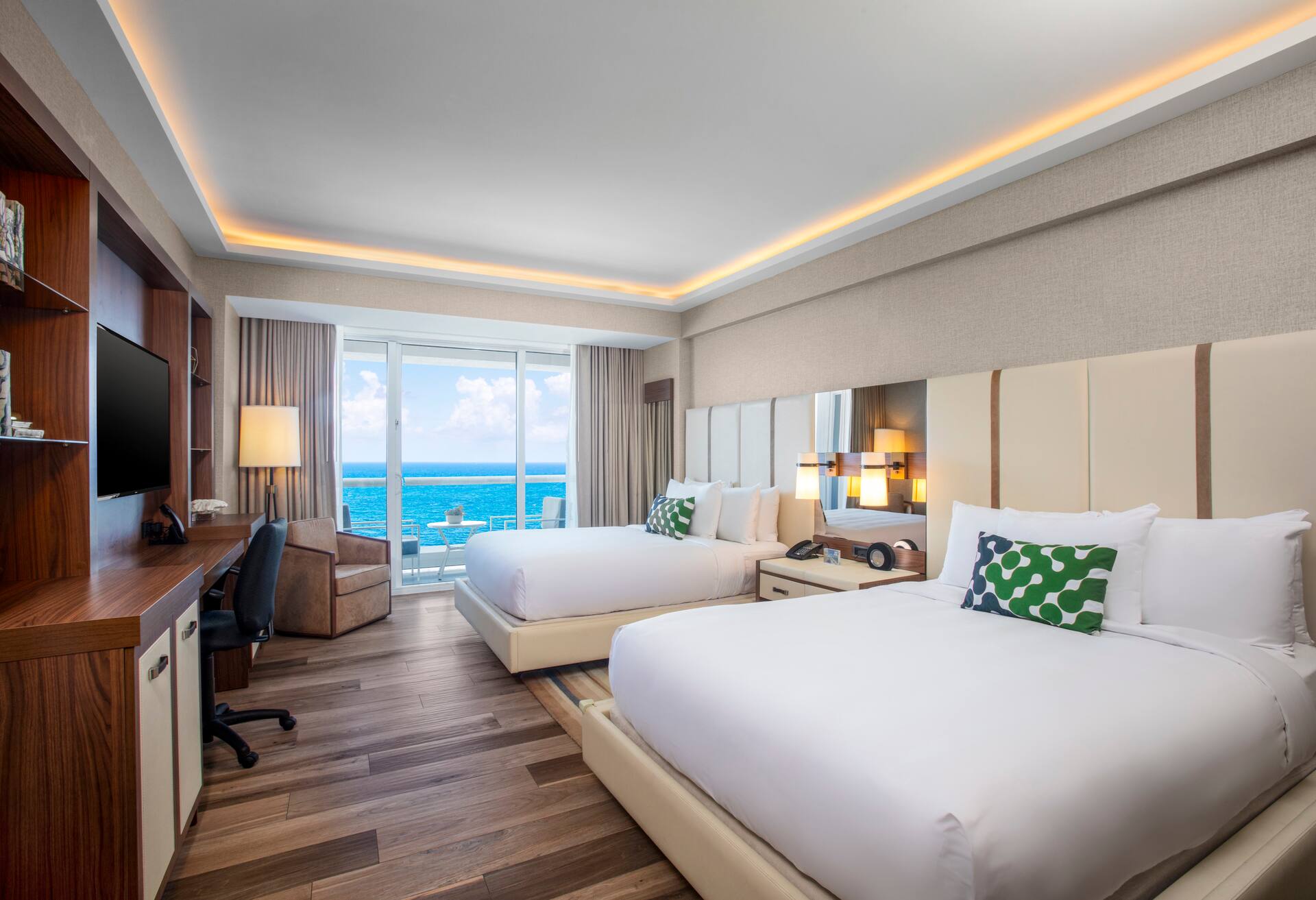 Studio 2 Queens Oceanfront