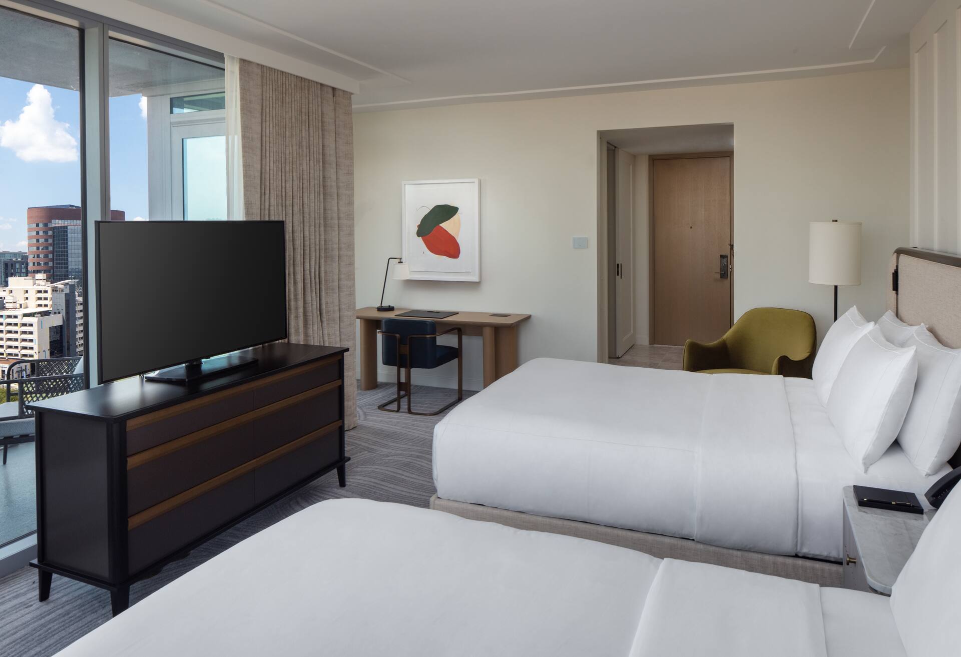 Corner Two Bedroom Suite-one King-two Queen