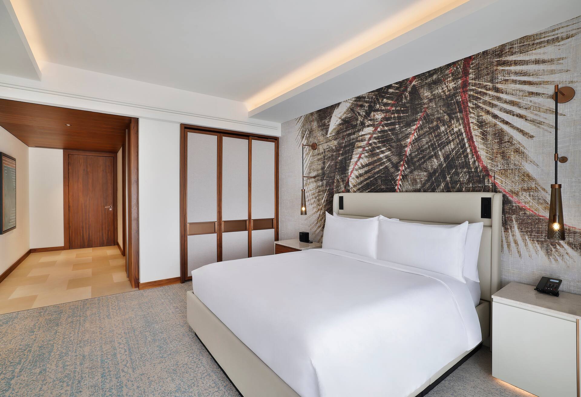 King Deluxe Accessible Room