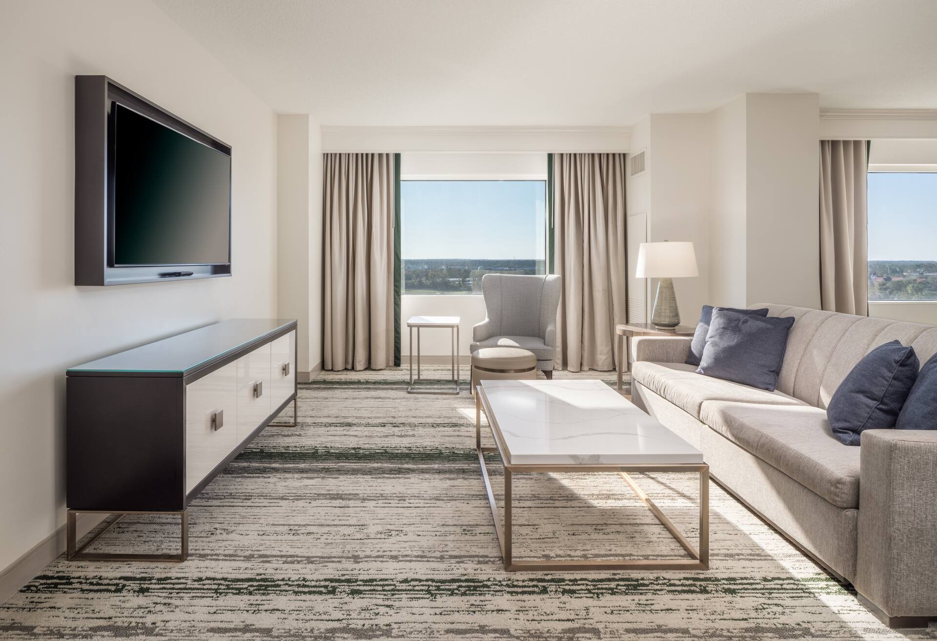 Queen Room with Two Queen Beds - Nature Preserve View