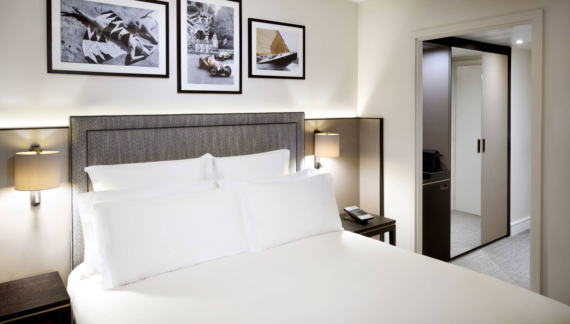 Queen Top Floor Suite