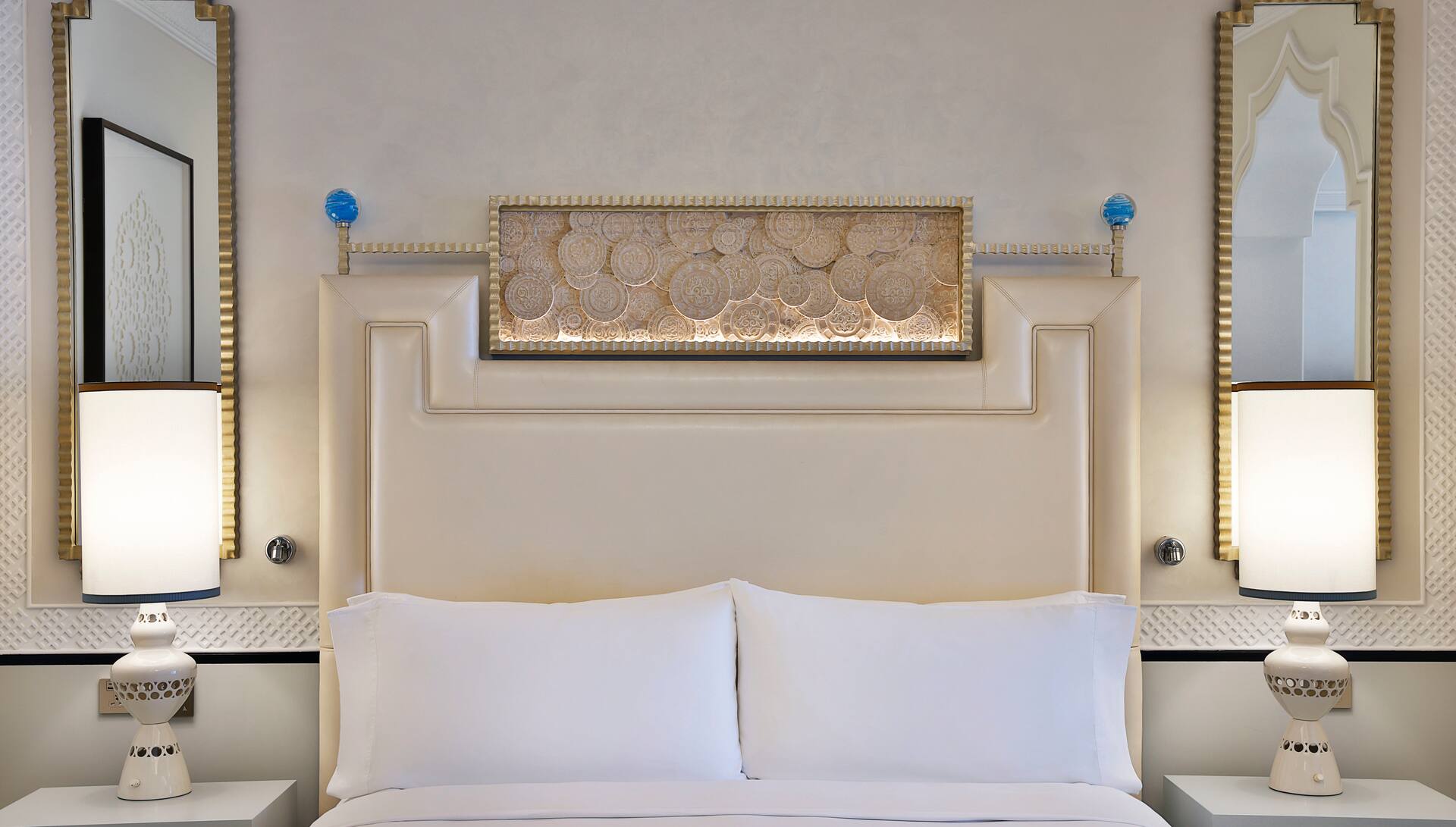 King Deluxe Accessible Room photo 1