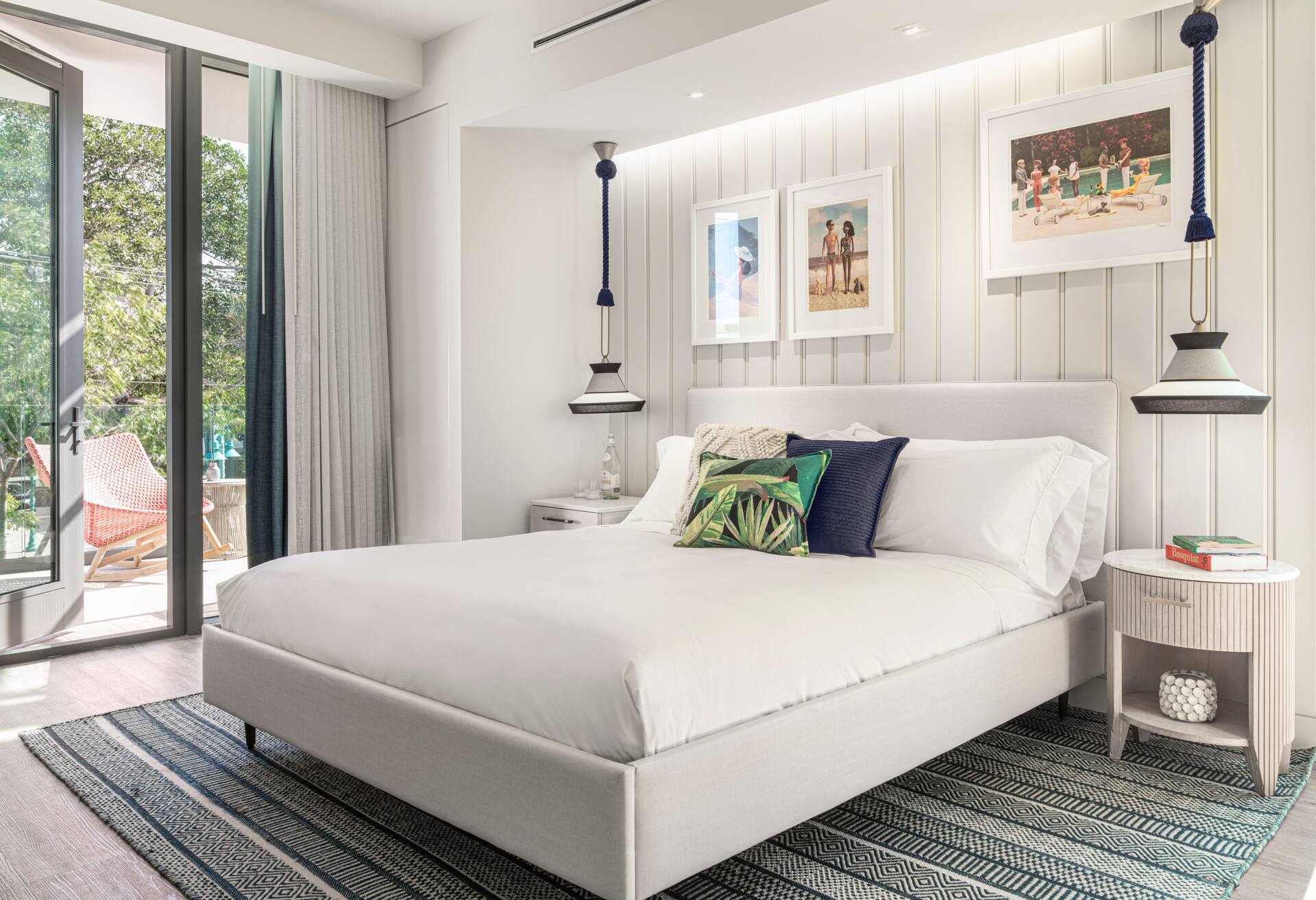 Grove Premier 1 King Bed Furnished Balcony