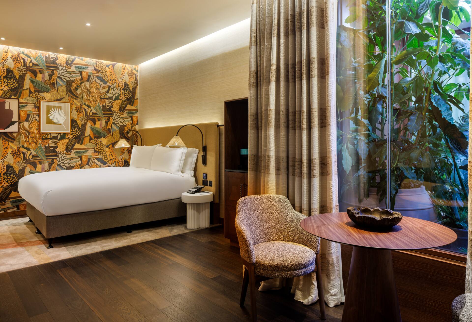 Spring Garden Suite photo 1