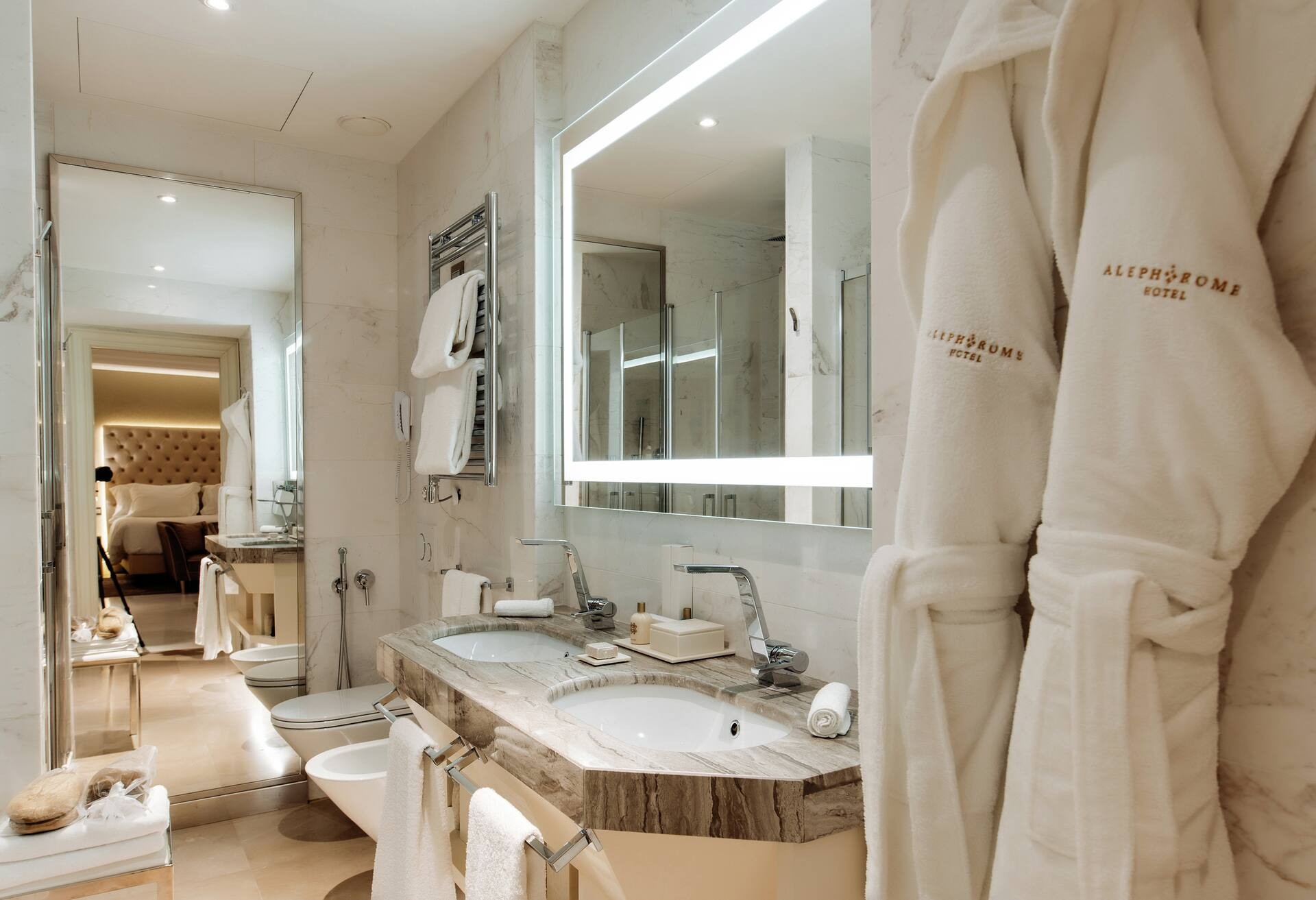 King Junior Suite