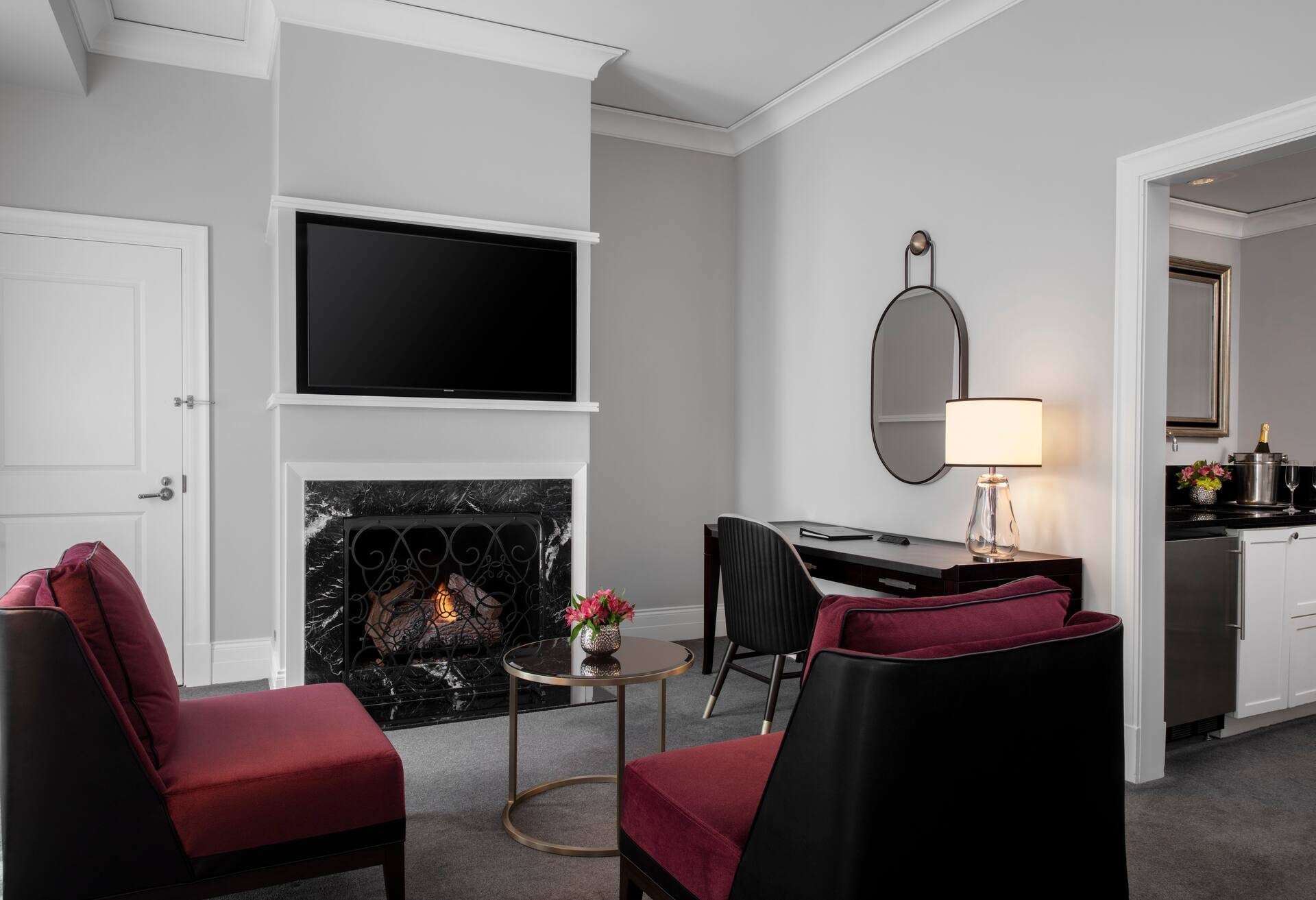 Deluxe King with Fireplace