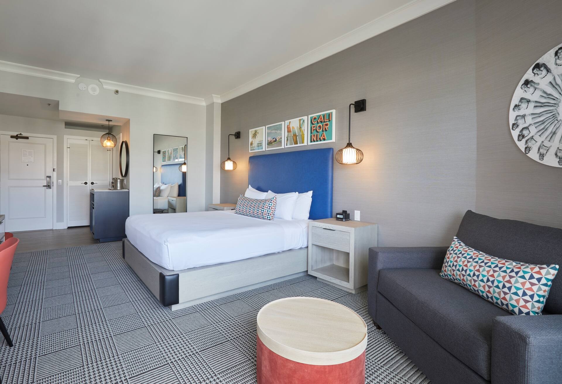 Oceanview 1 King Bed photo 3