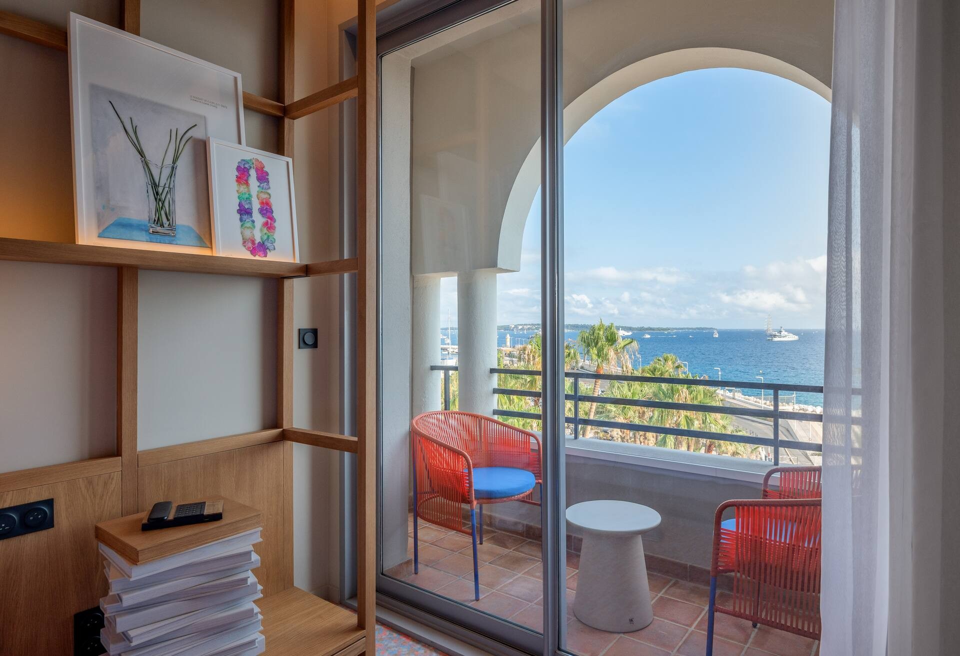 King Deluxe Room with Sea View thumbnail 5