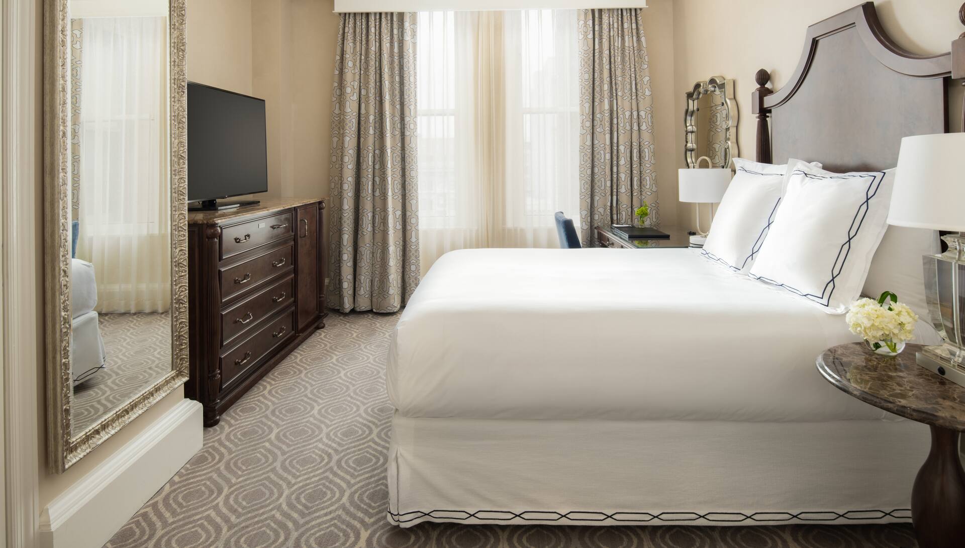 One Queen Bed