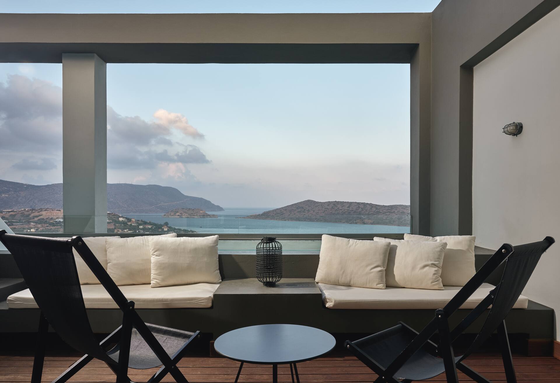 Queen Sapphire Zen Suite with Private Pool