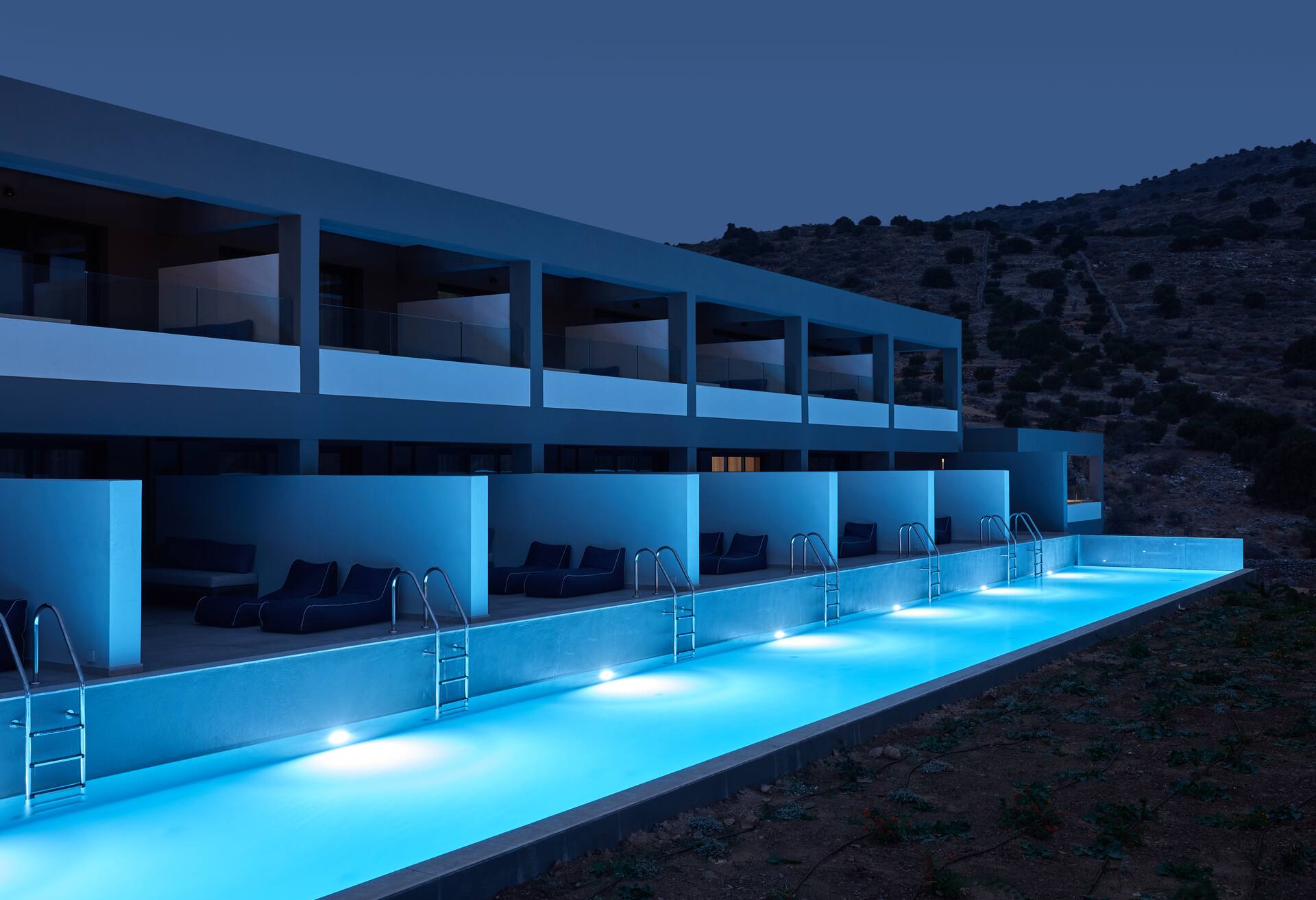 Queen Sapphire Zen Suite with Sharing Pool