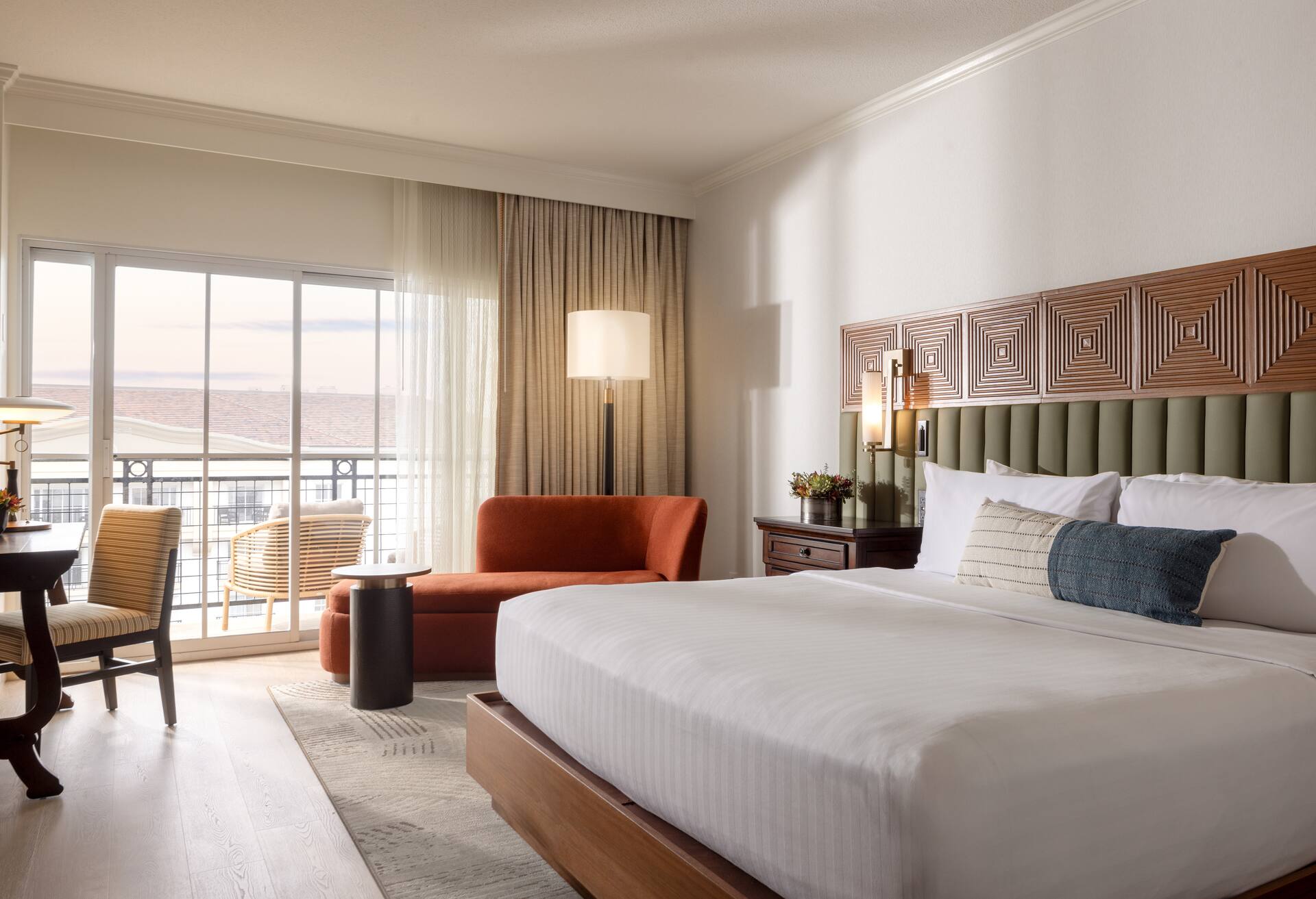 Seven King Guestroom - Ages 21 and up