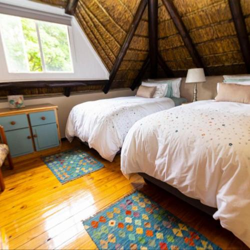 King Room with Shared Bathroom