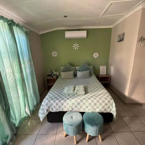 2 Sleeper Room