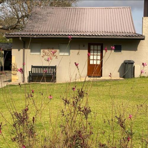 Twin Room-Wheelchair Friendly (Room 9)