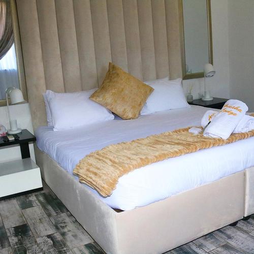 Arusha Family Room