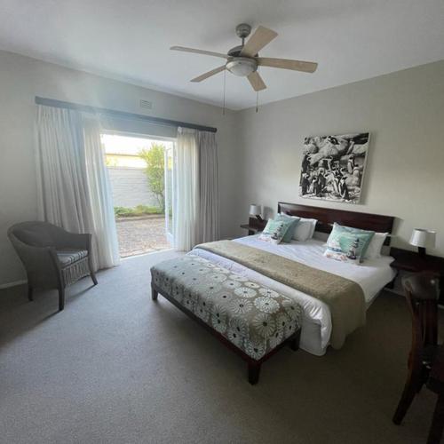 Comfort King Room