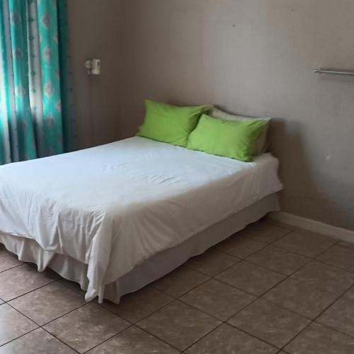 Hostel Double Room - Communal Bathrooms