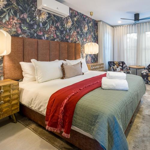Deluxe 1 Bed Apartment Balc & Mount View