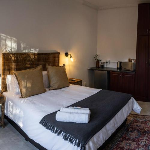 Comfort Queen Room