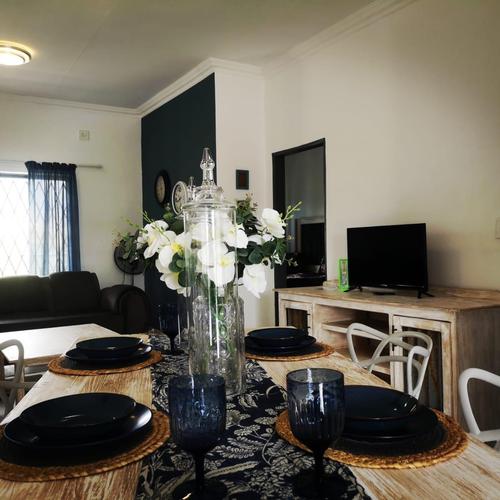 Two-Bedroom Apartment - 4 x Single Beds